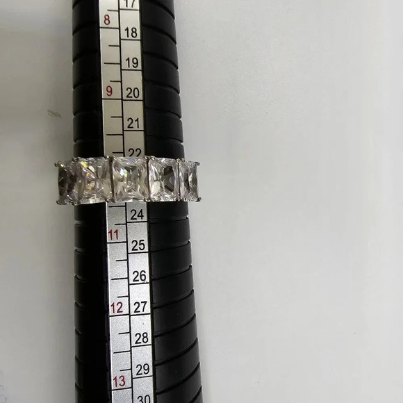 Sterling Silver Cubic Zirconia Wedding Band Emerald Cut sizes 10 - Picture 2 of 4